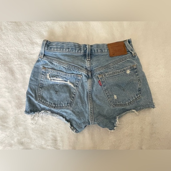 Levi's Light Blue Distressed Jean Shorts 25 - Picture 2 of 4